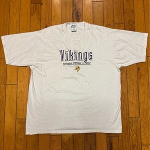 Pro Player White Minnesota Vikings Crewneck Tee